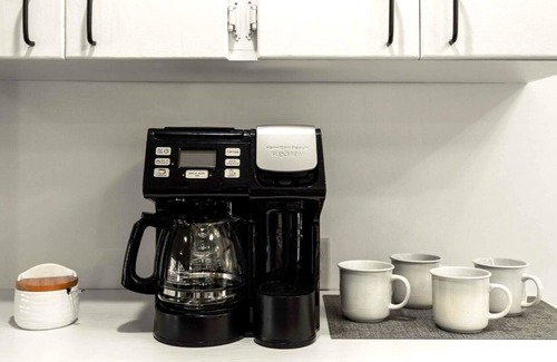 Guerneville House | Guerneville Escape~Timeless Charm Meets Modern Flair w/Redwoods!HtTb/WIFI/Pup