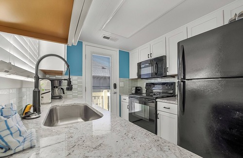 Myrtle Beach Cottage | Guest Cottage 77-G: 2 BR, 2.5 BA in Myrtle Beach, Sleeps 7