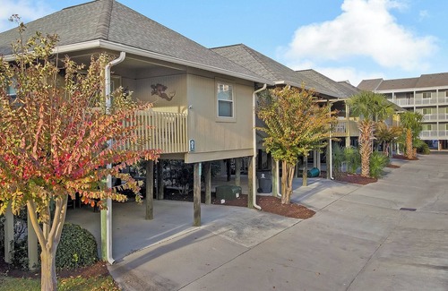 Myrtle Beach Cottage | Guest Cottage 77-G: 2 BR, 2.5 BA in Myrtle Beach, Sleeps 7
