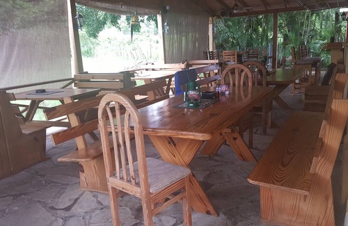 La Mulata Apartment | Guest-friendly hotel room with cable TV, Internet, fridge, restaurant