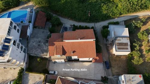 Gjerana House | Guest House Aldin