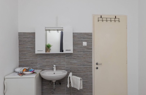 Gornji Kono House | Guest House Bradas