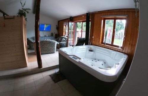 Brestova Draga Ski Chalet | Guest house Dea