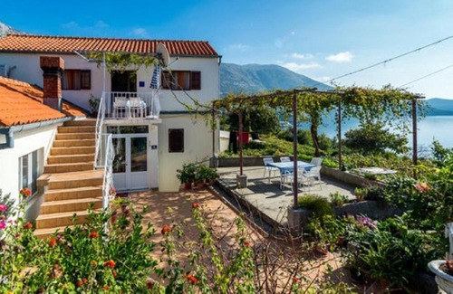 Zupa dubrovacka House | Guest House Fontana