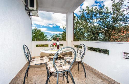 Njivice Apartment | Guest house Lavanda 2