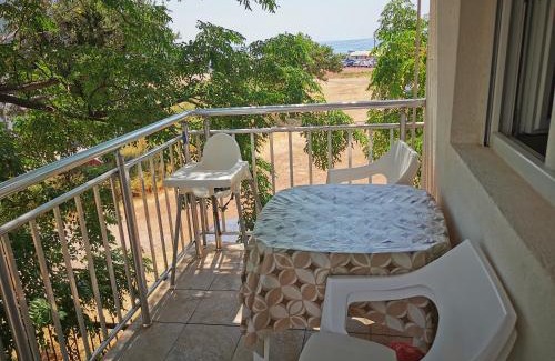 Canj House | Guest House Levant
