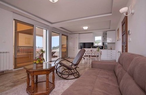 Petrovac Apartment | Guest House Medin