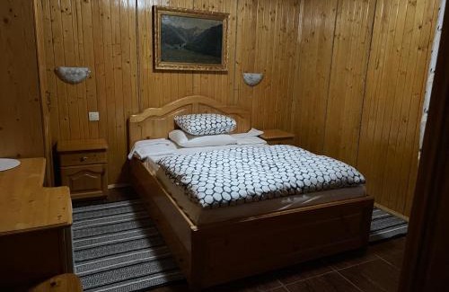 Yasinya House | Guest house Nad Tisou