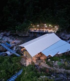 Theth House | Guest House Waterfall Theth