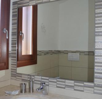 Case Peschiera-Lu Fraili House | Guest Rooms Affittacamere