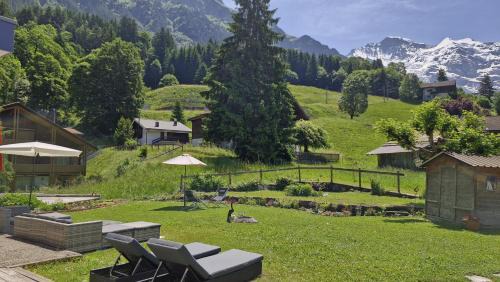 Wengen Apartment | Guest Rooms with a great view at Residence Brunner