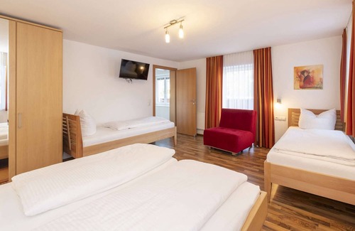 Bartholomaeberg Apartment | Guestehaus Sahin apartment 4