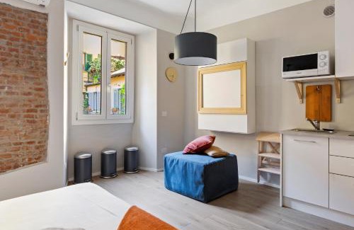 Chinatown Apartment | GuestHost - Sempione & Garibaldi Comfy Studio