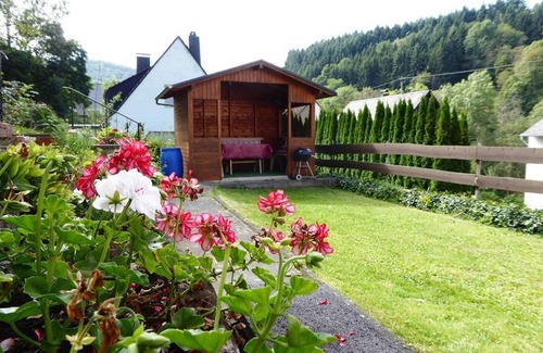 Monreal Apartment | Guesthouse - 4-bed apartment Löwenburg - Apartments Schoor