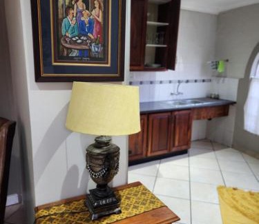 Boksburg Apartment | Guesthouse 71 Chalet 1 bedroom