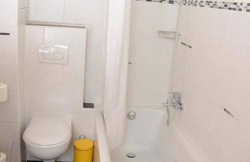 Iselin House | Guesthouse Casa Esperanza Basel