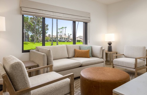 Rancho Santa Fe Resort | Guesthouse, Hotel at La Valle