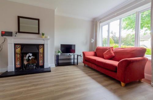 Leopardstown House | GuestReady - A charming place near Golf Centre