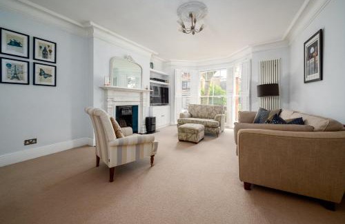 West Hampstead Apartment | GuestReady – Modern Stay Near West Hampstead