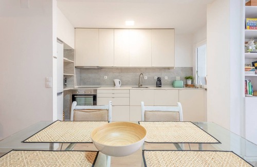 Lumiar Apartment | GuestReady - Stylish Telheiras Apartment