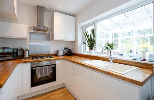 Offerton House | GuestReady - Tranquil Retreat near Bramall Hall