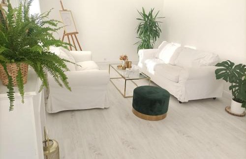 Villeneuve-le-Roi Apartment | Guibert Home - Appartement spacieux à 20 min de Paris