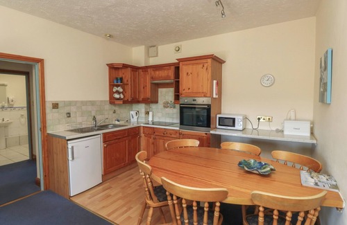 Kingsteignton Cottage | GUILLEMOT, pet friendly in Kingsteignton