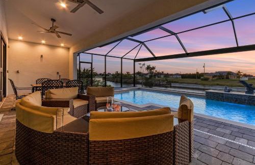Burnt Store House | Gulf Access, Heated Saltwater Pool, Kayaks - Villa Sunset Lagoon