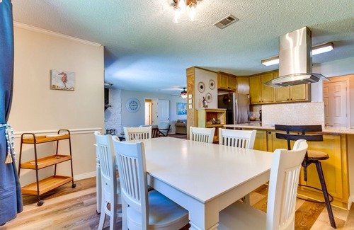 Gulf Breeze House | Gulf Breeze Oasis w/Patio, Grill & Beach Chairs