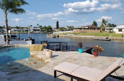 Flor-a-mar Cottage | Gulf of Mexico Canal Cottage with Boat Dock