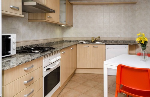 Penya-roja Apartment | Gulliver Kids
