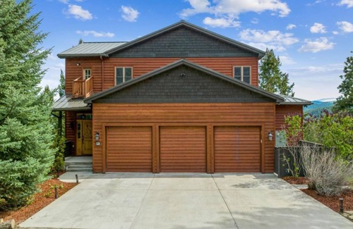Somers House | Gundy's Getaway Lake & Mt Views Upper at Flathead Lake Near Glacier Natl Pk