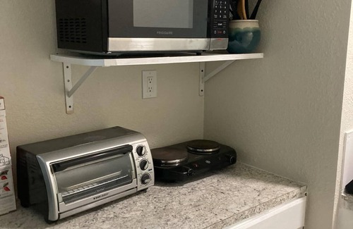 Tombstone Condo | Gunslingers Hideout - Derringer - Tombstone; Roku TV; Wifi