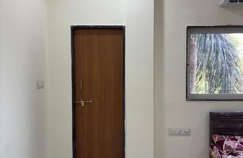 Indore Hotel | Gurumukh Villa