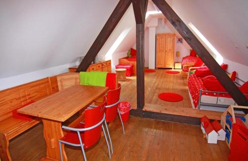 Gaegelow House | Gutshaus in Gressow mit Teich