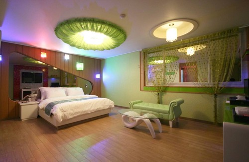 Seo-Gu Hotel | Gwangju Hwajeongdong Square