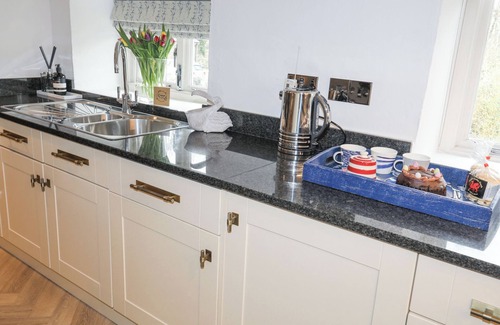 Newborough Cottage | Gwel-y-rhos