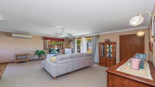 Umina Beach House | Gwendolen Cottage - Umina Beach