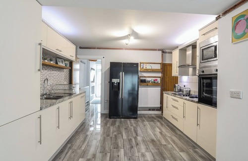 Nefyn Cottage | GWYNLE, pet friendly, character holiday cottage in Nefyn
