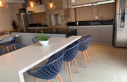 Mossungue Apartment | Gym, laundry, hot/cold air, Smart TV