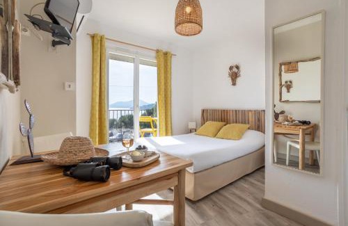 Toulon - Hyeres Hotel | Hôtel Almanarre Plage - Hôtel Eco-Responsable face à la mer