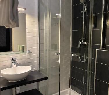 Bergerac Hotel | Hôtel Brasserie L'ESCALE, secteur gare de Bergerac