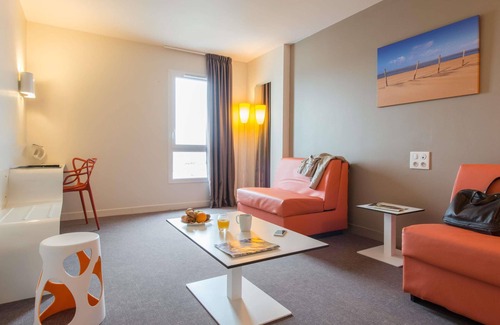 La Rochelle Hotel | Hôtel Confort La Rochelle Centre les Minimes