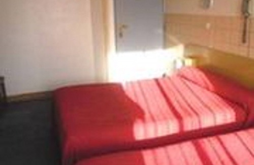 19th Arrondissement Hotel | Hôtel de la Comète