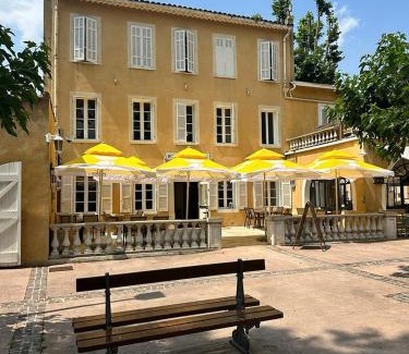 La Roquebrussanne Hotel | Hôtel de la Loube