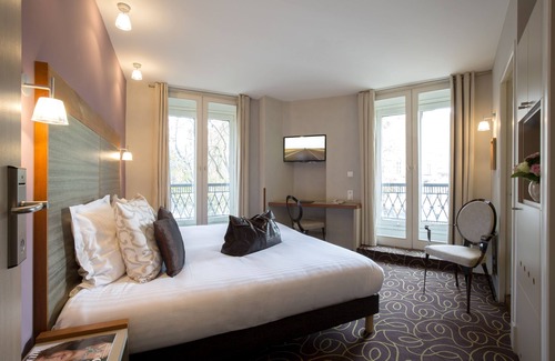 Hotel de Ville - Quinconces Hotel | Hôtel de Normandie