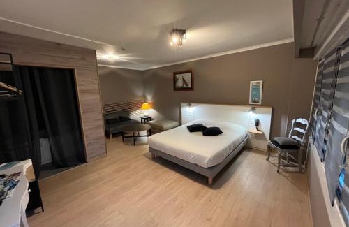 Theix-Noyalo Hotel | Hôtel des îles