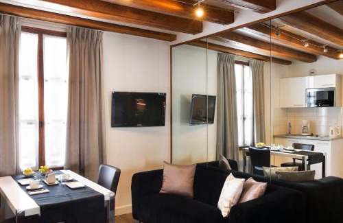 Quartier de la Place-Vendome Hotel | Hôtel du Lion d'Or Louvre