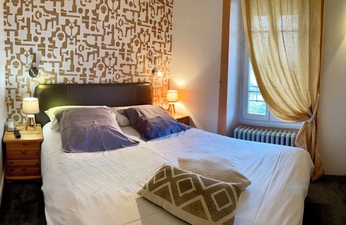 Lons-le-Saunier Hotel | Hôtel Gambetta