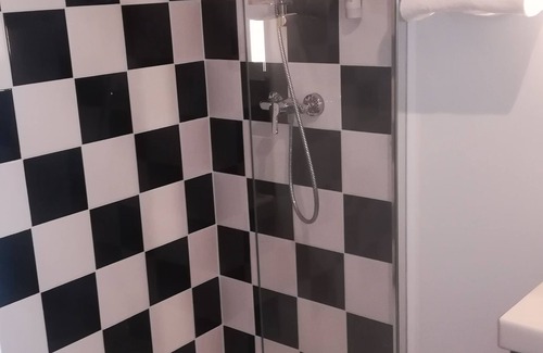 Noailles Hotel | Hôtel Ibis Styles Marseille Vieux Port